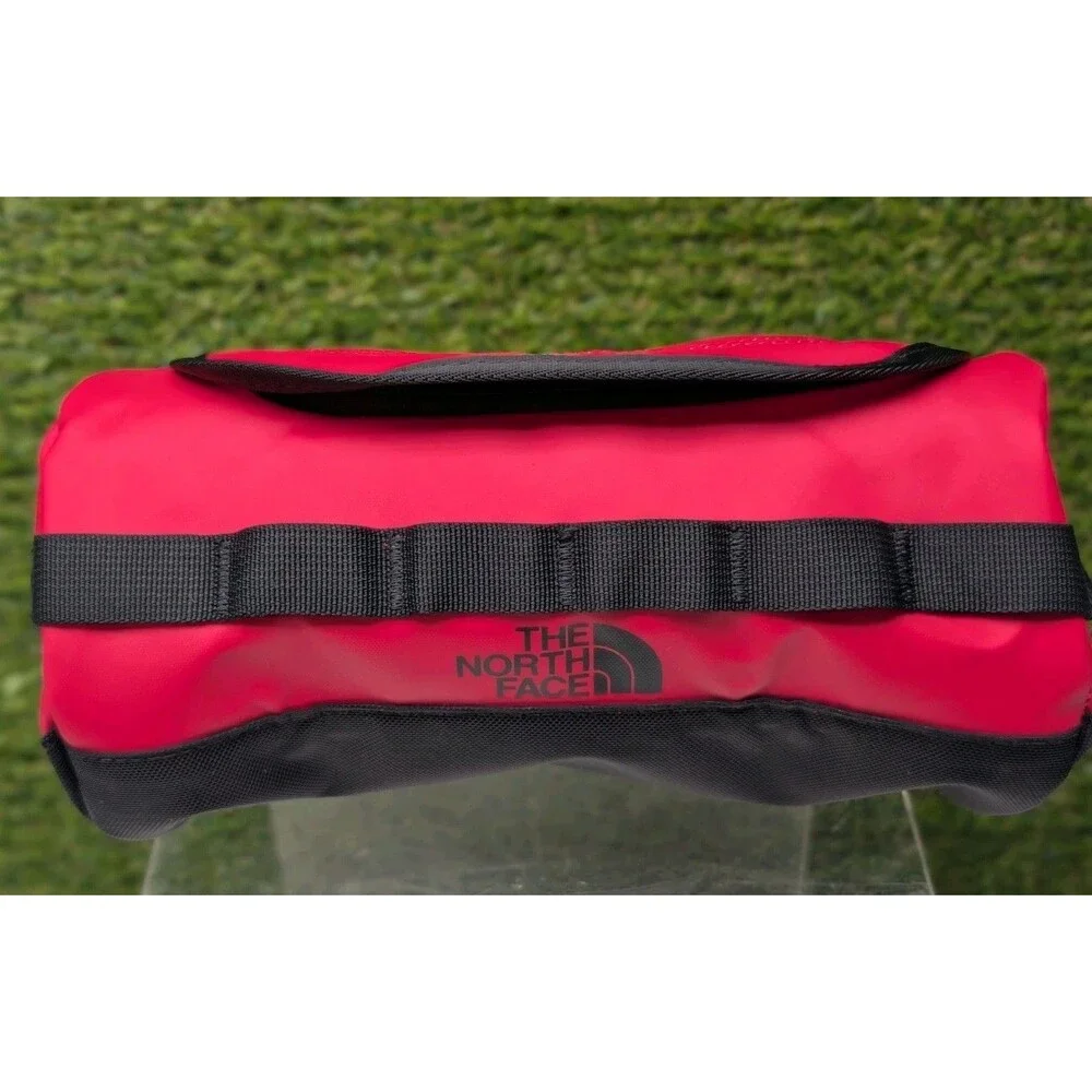 The North Face Base Camp Toiletry Travel Bag Red Hanging Dopp Kit